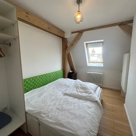 Private In Penthouse Homestay *